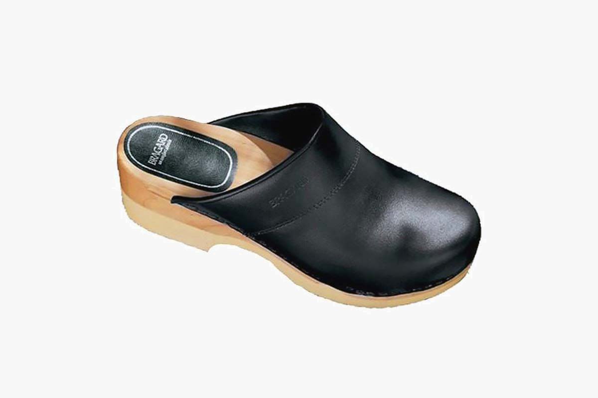 Wooden Clogs in black