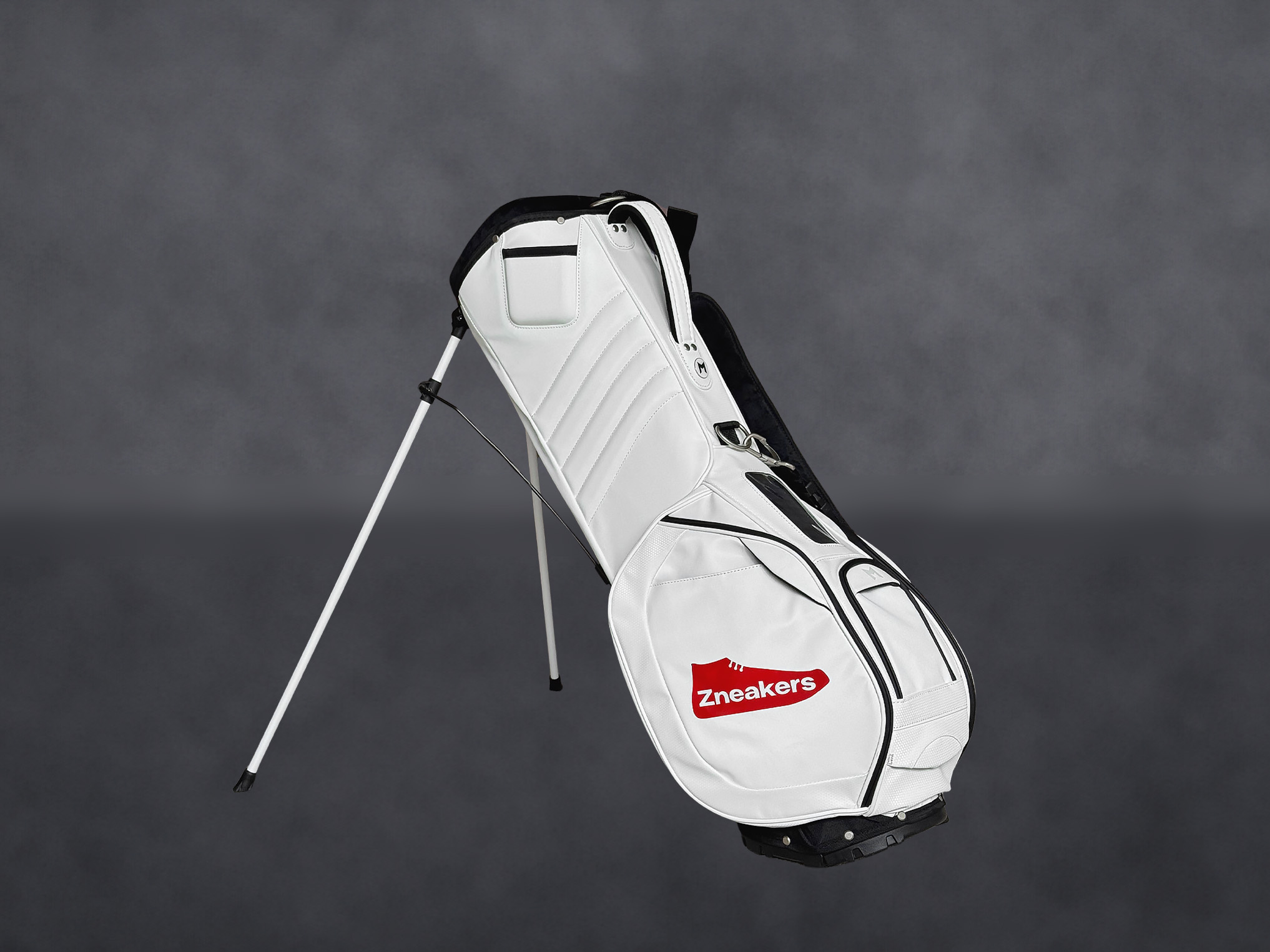 minimal golf bag free giveaway with zneakers mnml golf left
