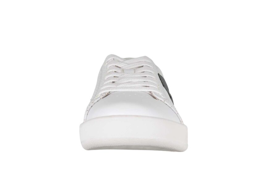 Lotto Sport Women's Low Top Oxford Sneaker flat white size 7 Class B retail $72.99 price $42.99 front