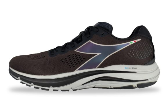 Diadora Mythos Blushield Vortice Men's Sneaker Black / White – Left Side View