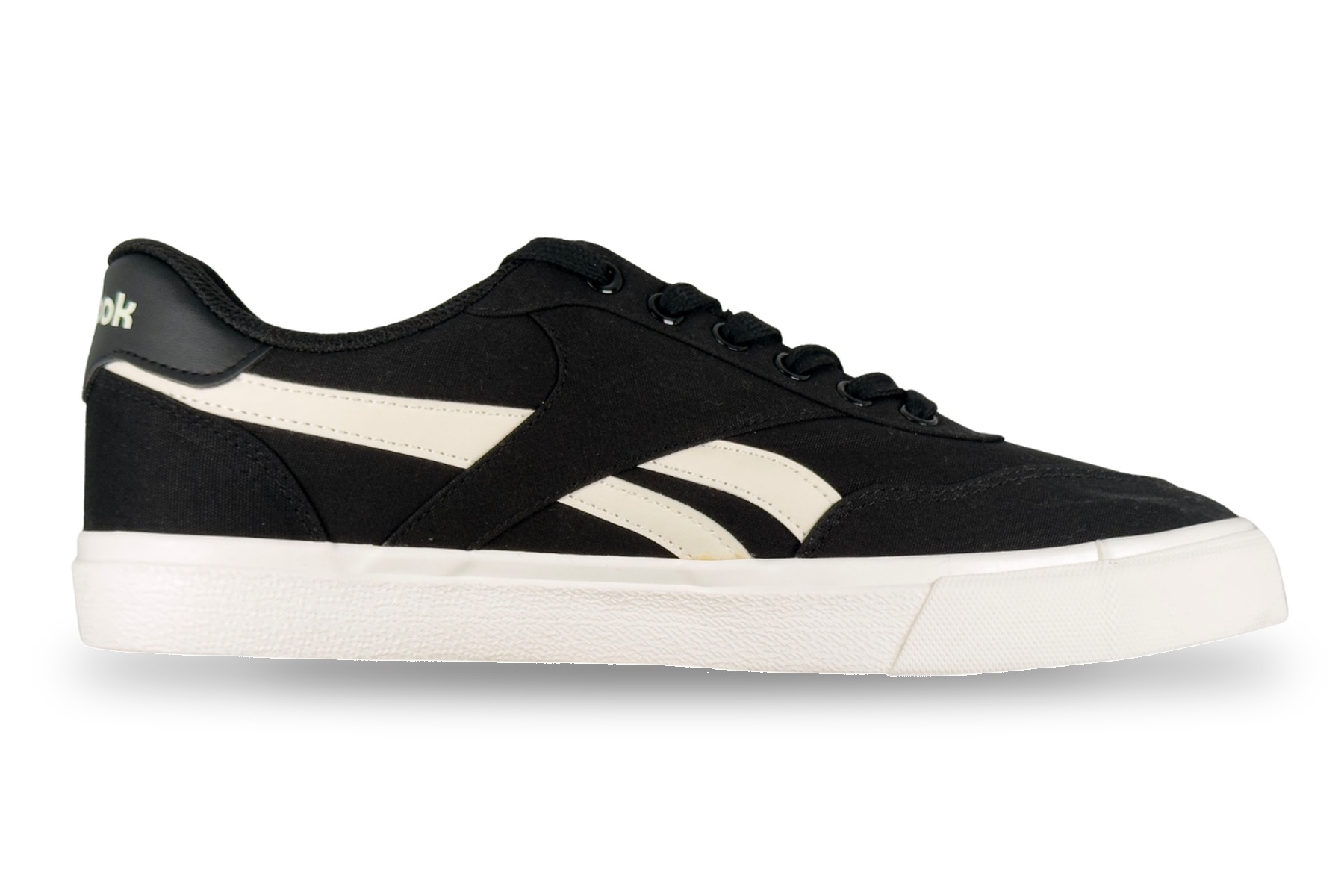 Reebok Court Advance Men'S Sneaker – Black / Chalk 2 Reebok Court Advance Men's Sneaker Black / Chalk – Right Side View